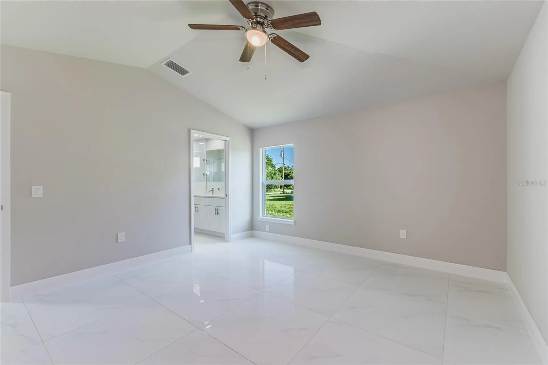 1962 Leghorn Street Lehigh Acres FL 33972