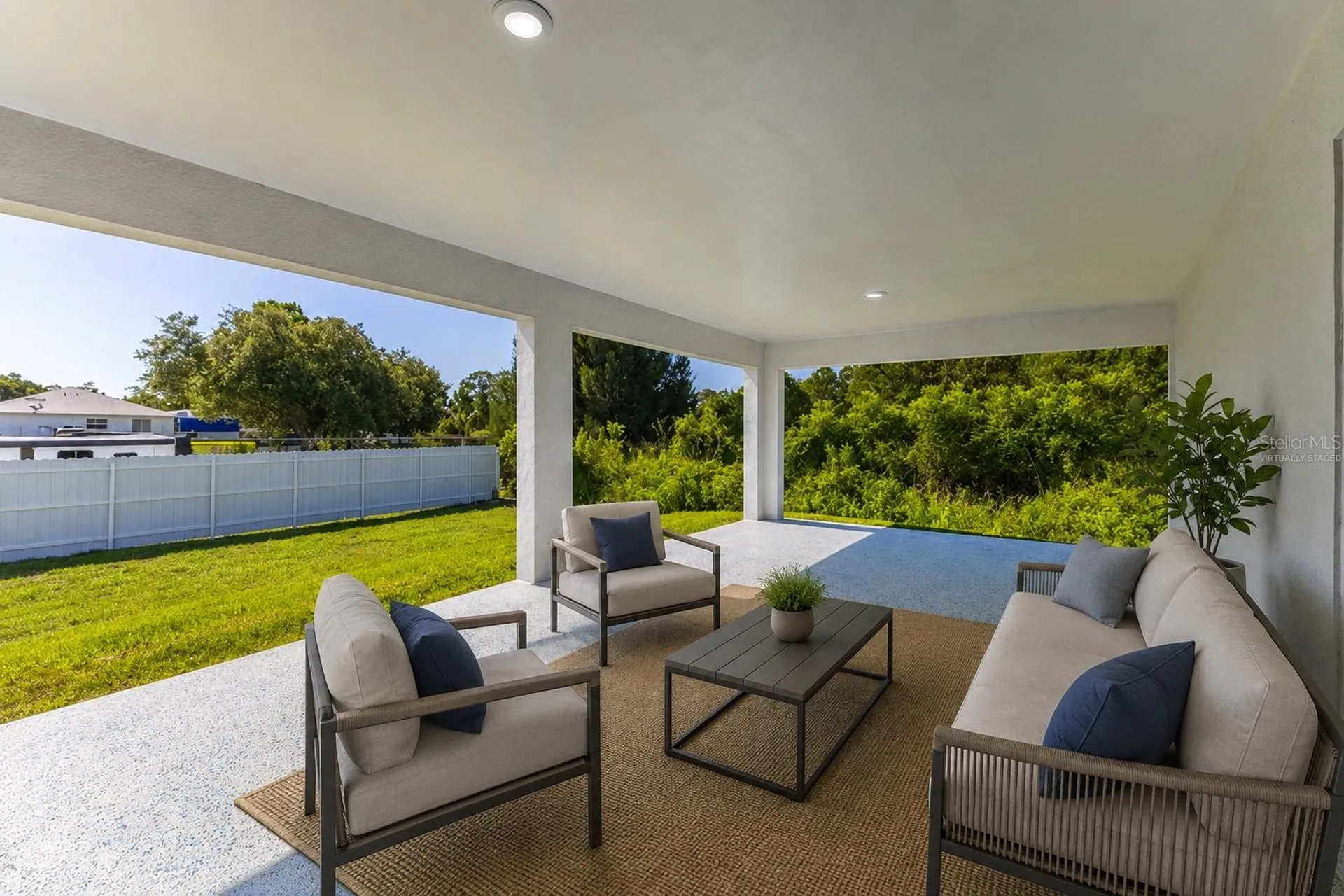 1962 Leghorn Street Lehigh Acres FL 33972