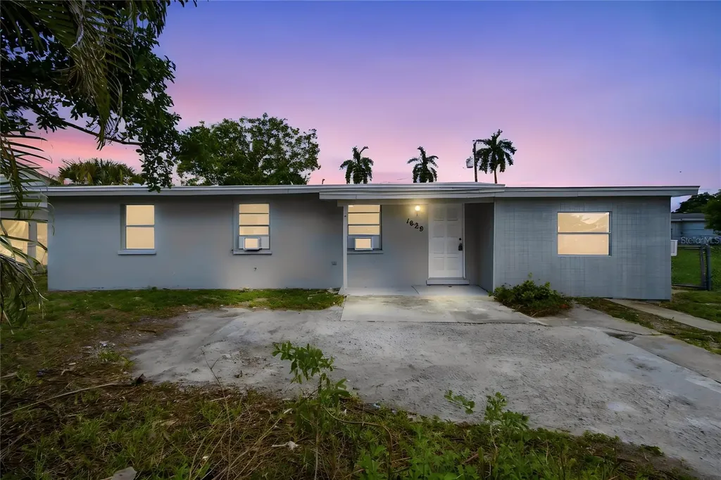 1629 Pawnee Street Fort Myers FL 33916