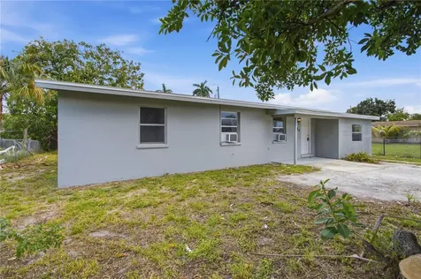 1629 Pawnee Street Fort Myers FL 33916