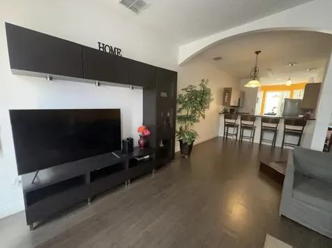 1209 S Beach Circle Kissimmee FL 34746