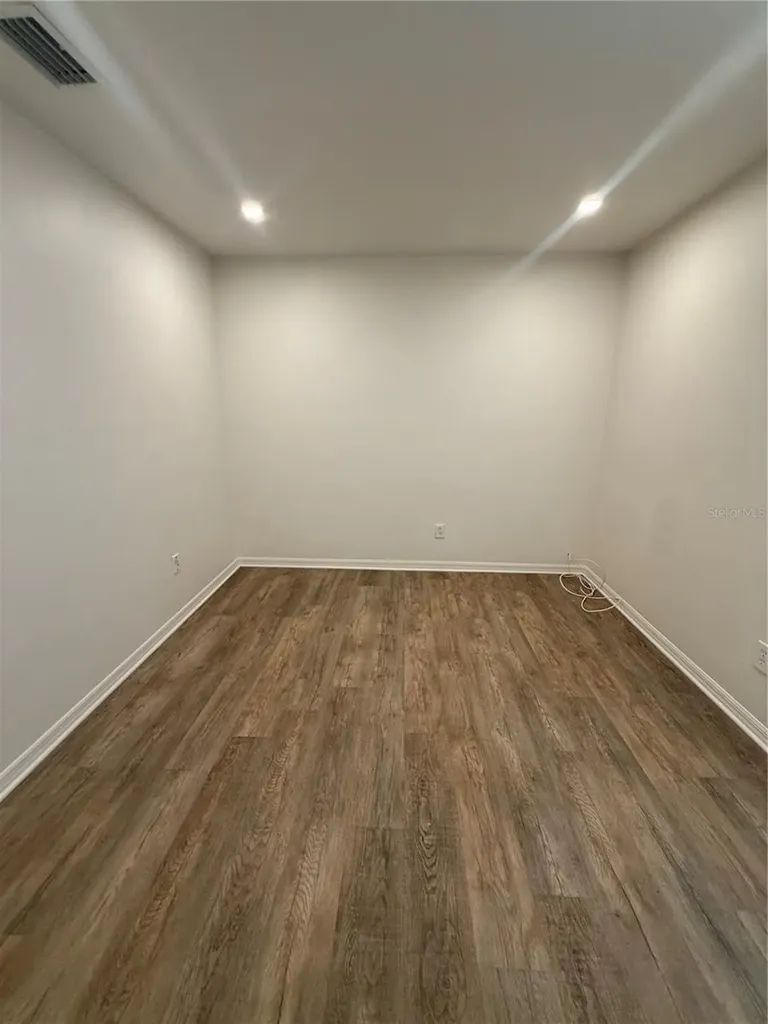 2210 Towering Oaks Circle Seffner FL 33584