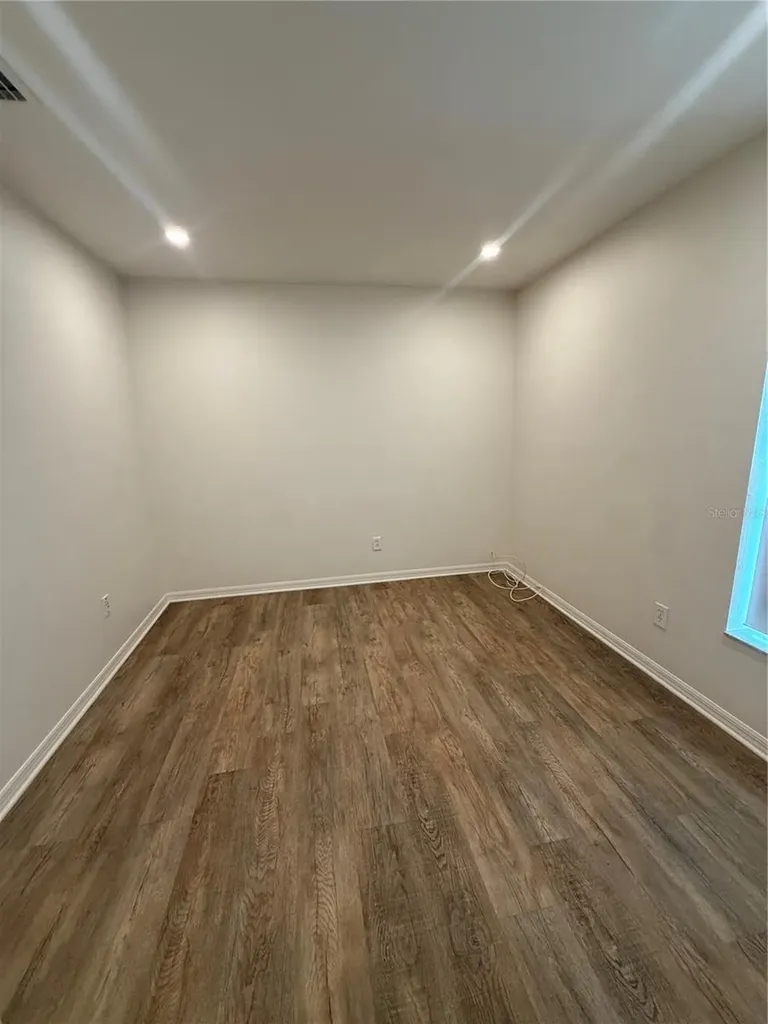 2210 Towering Oaks Circle Seffner FL 33584