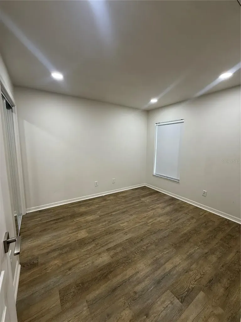 2210 Towering Oaks Circle Seffner FL 33584
