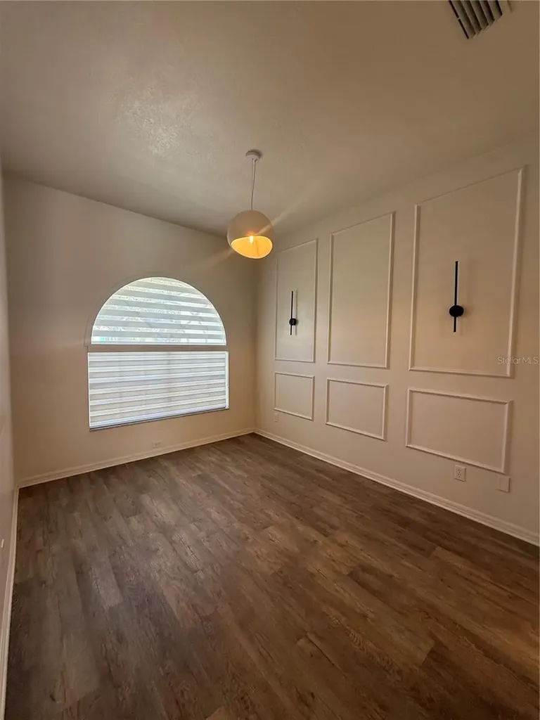 2210 Towering Oaks Circle Seffner FL 33584