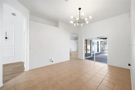 2210 Towering Oaks Circle Seffner FL 33584