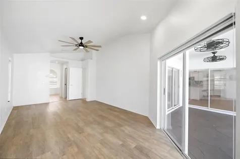 2210 Towering Oaks Circle Seffner FL 33584