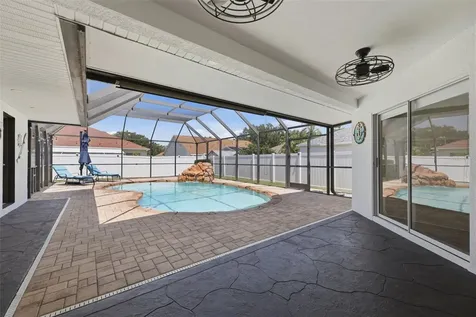 2210 Towering Oaks Circle Seffner FL 33584