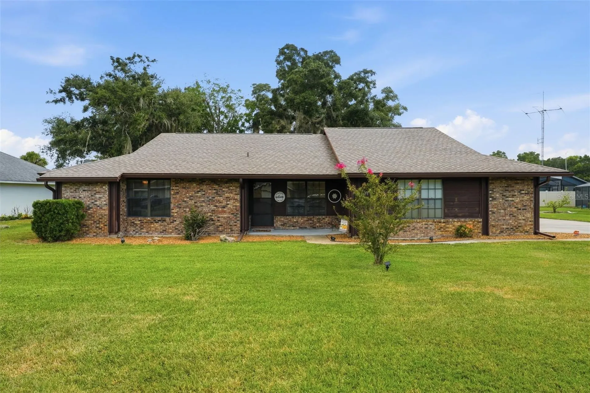 1805 Virginia Court Tavares FL 32778