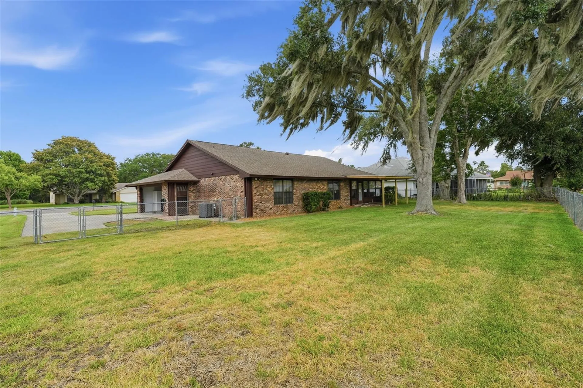 1805 Virginia Court Tavares FL 32778