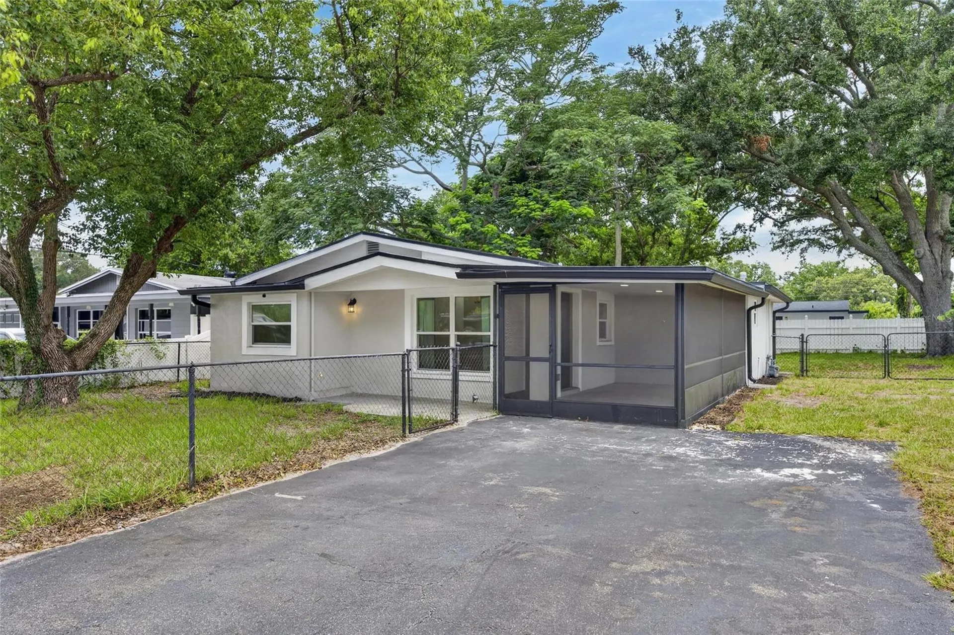 10004 N 25th Street Tampa FL 33612