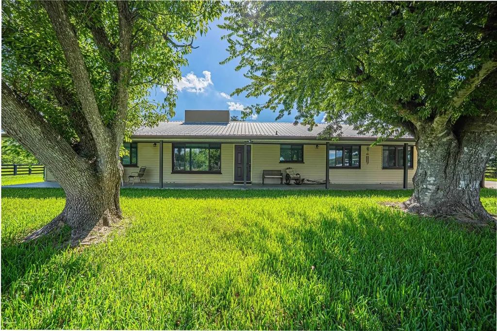 15111 NW 34th Terrace Okeechobee FL 34972