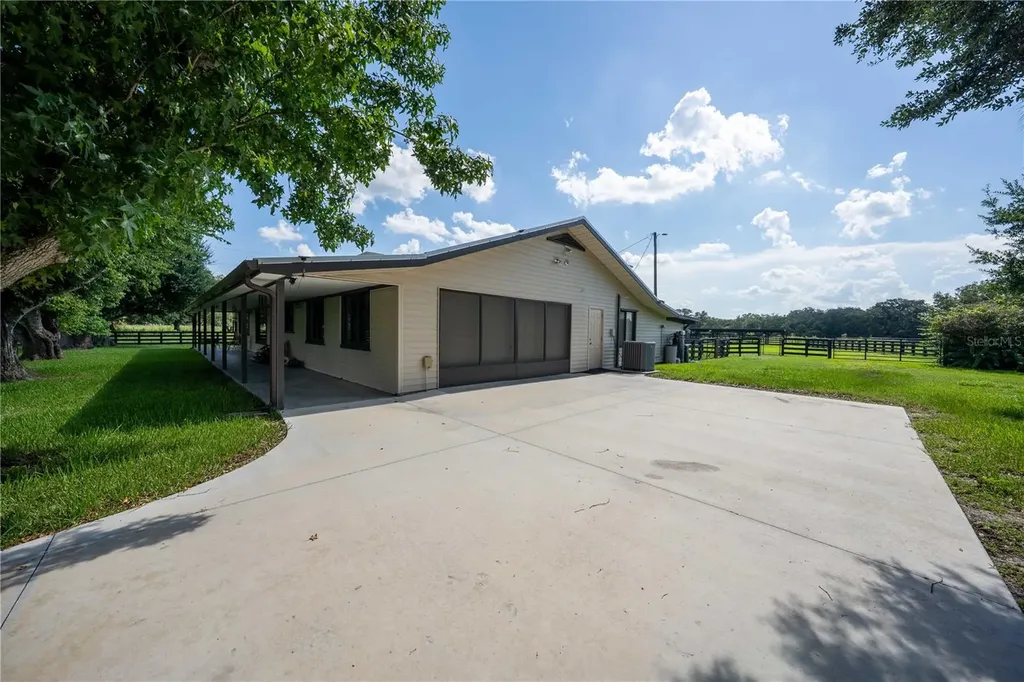 15111 NW 34th Terrace Okeechobee FL 34972