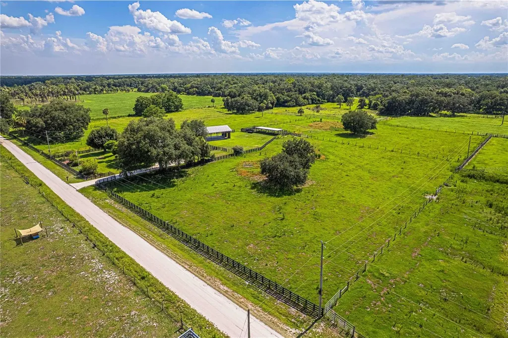 15111 NW 34th Terrace Okeechobee FL 34972