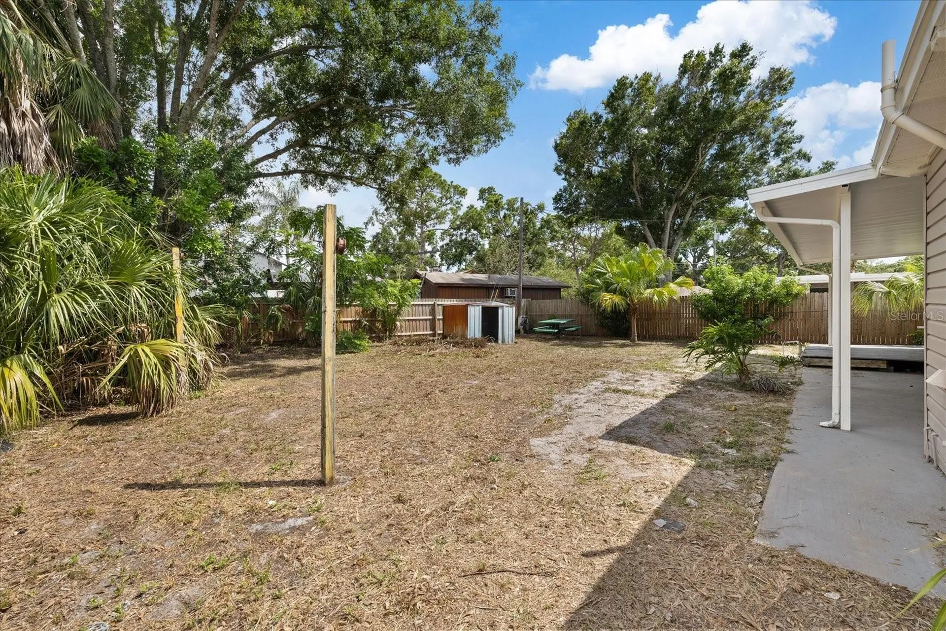 8211 Diagonal Road N St Petersburg FL 33702