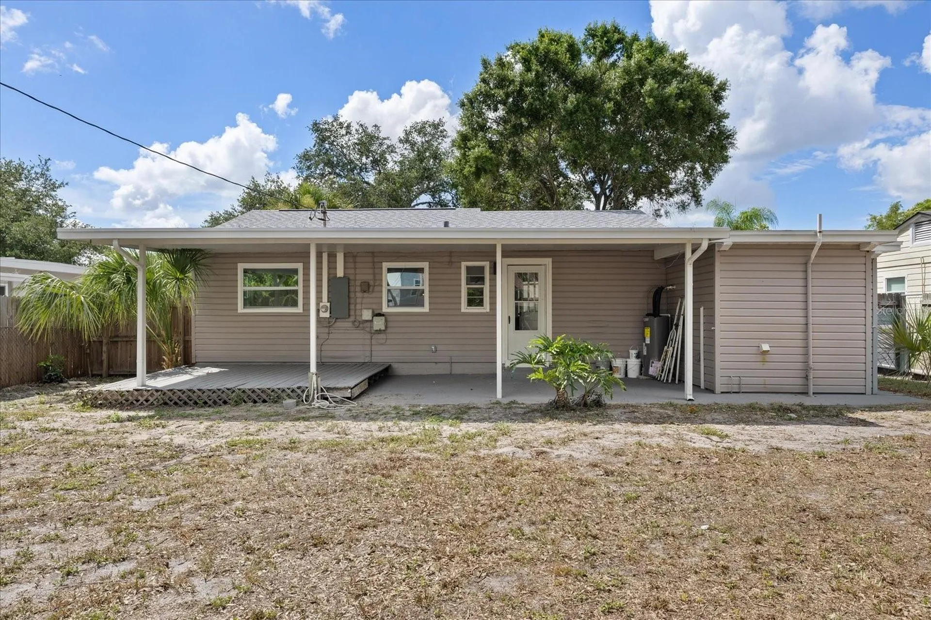 8211 Diagonal Road N St Petersburg FL 33702