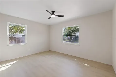 8211 Diagonal Road N St Petersburg FL 33702