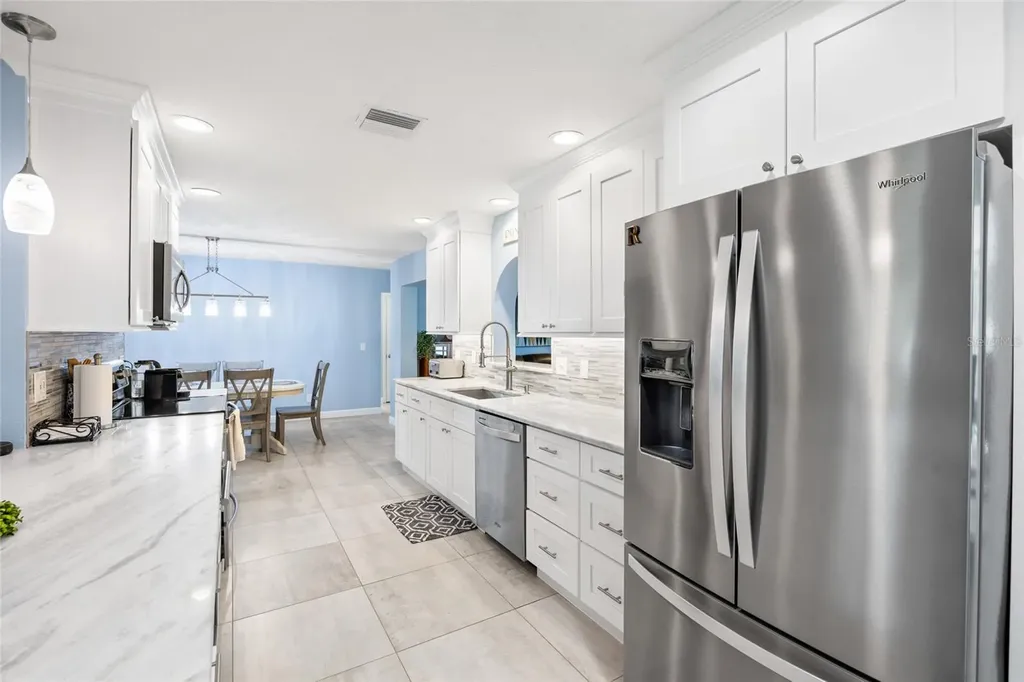 1070 Mccarty Street Dunedin FL 34698
