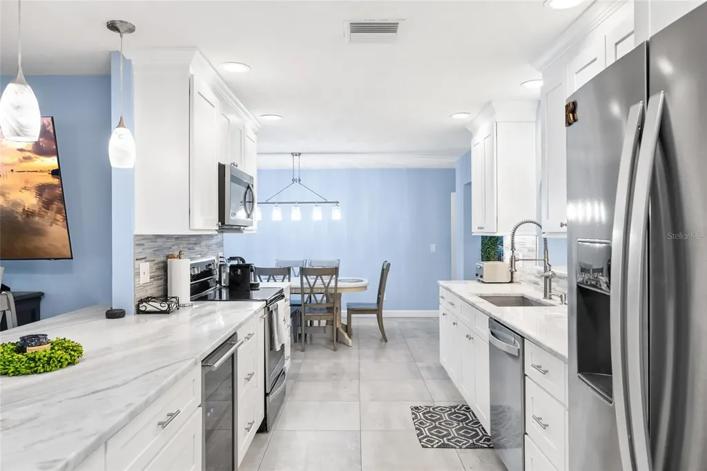 1070 Mccarty Street Dunedin FL 34698