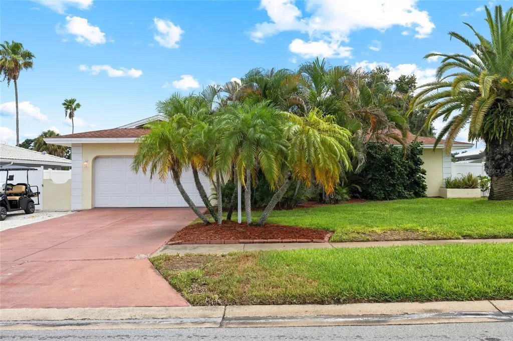 1070 Mccarty Street Dunedin FL 34698