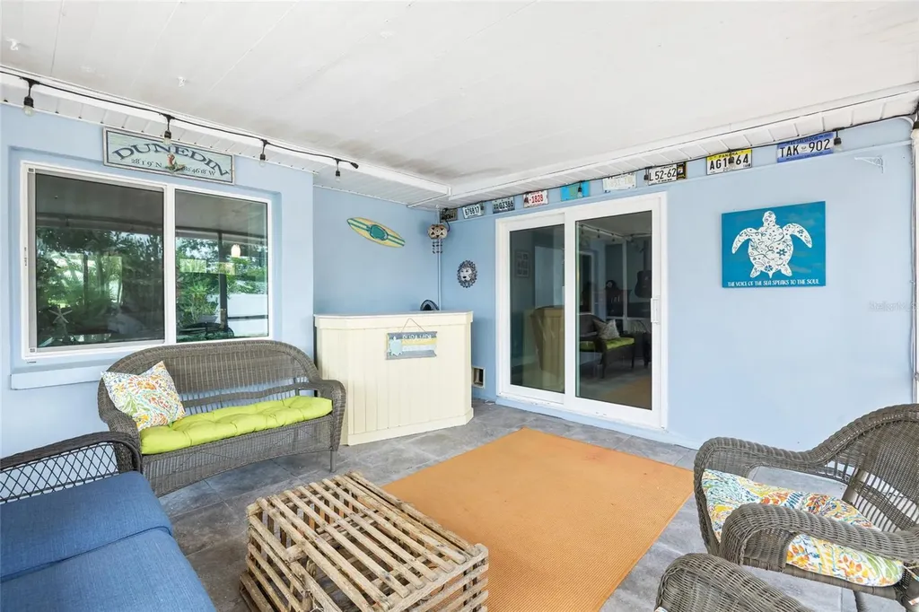 1070 Mccarty Street Dunedin FL 34698