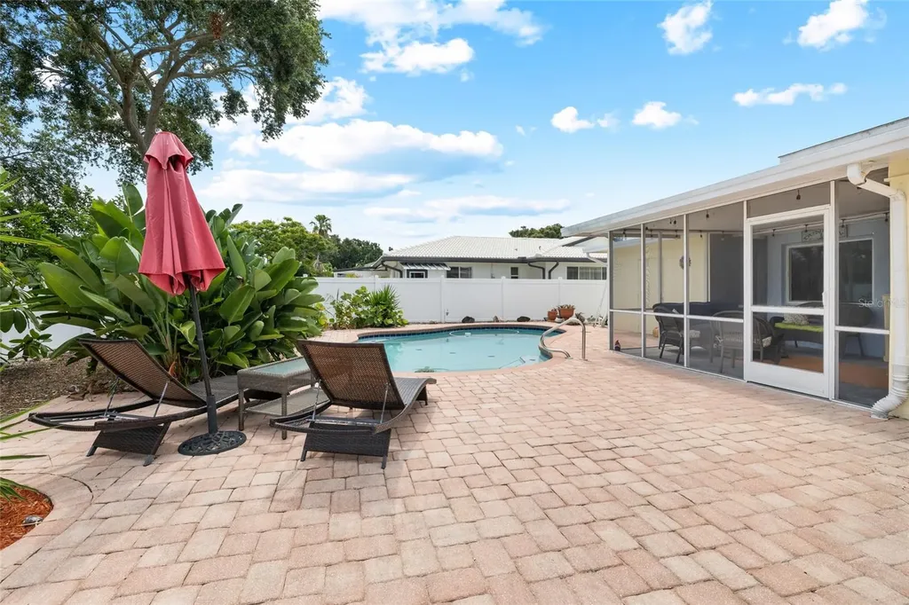 1070 Mccarty Street Dunedin FL 34698
