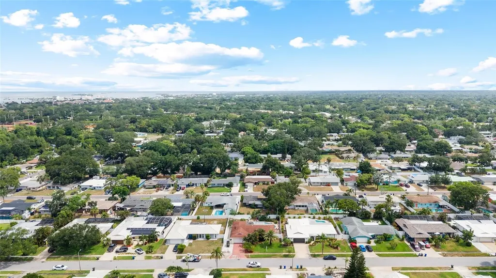 1070 Mccarty Street Dunedin FL 34698