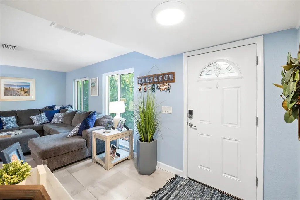 1070 Mccarty Street Dunedin FL 34698