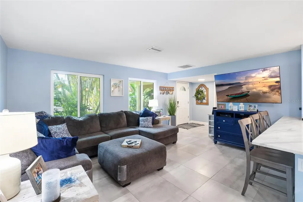 1070 Mccarty Street Dunedin FL 34698