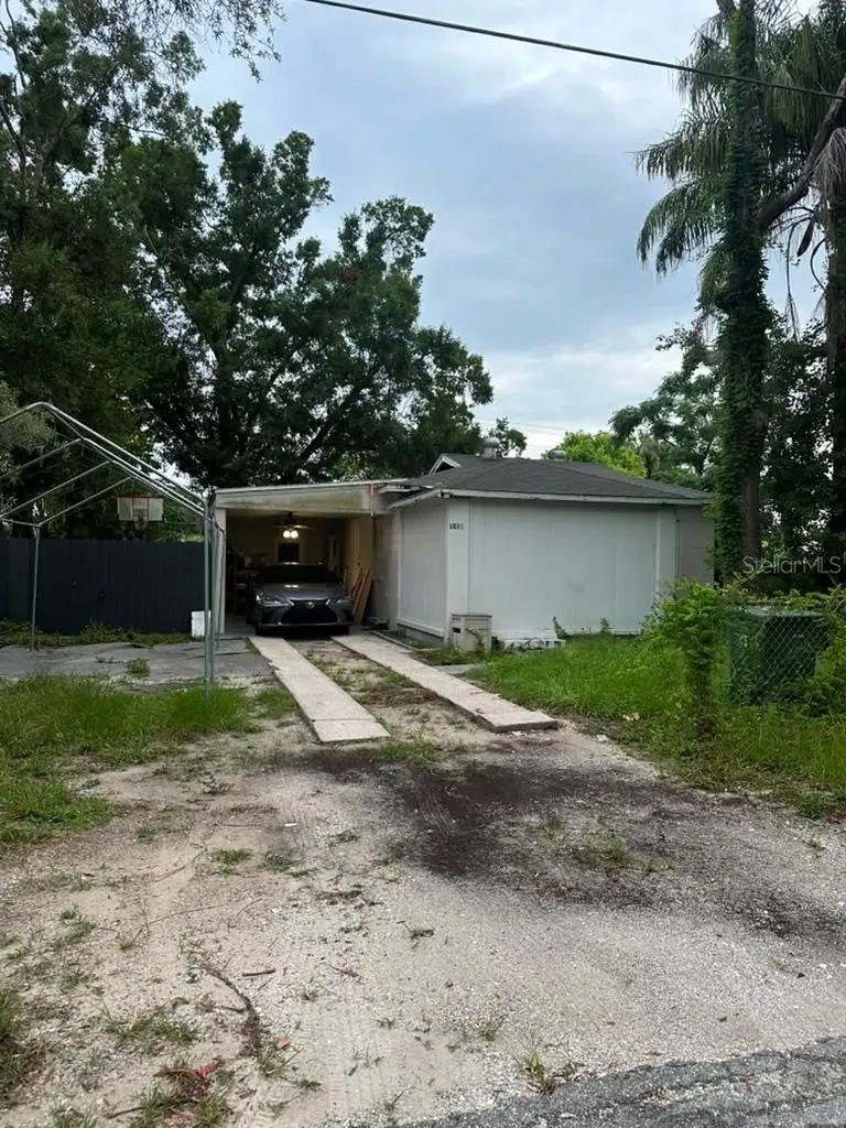 1011 E 108th Avenue Tampa FL 33612