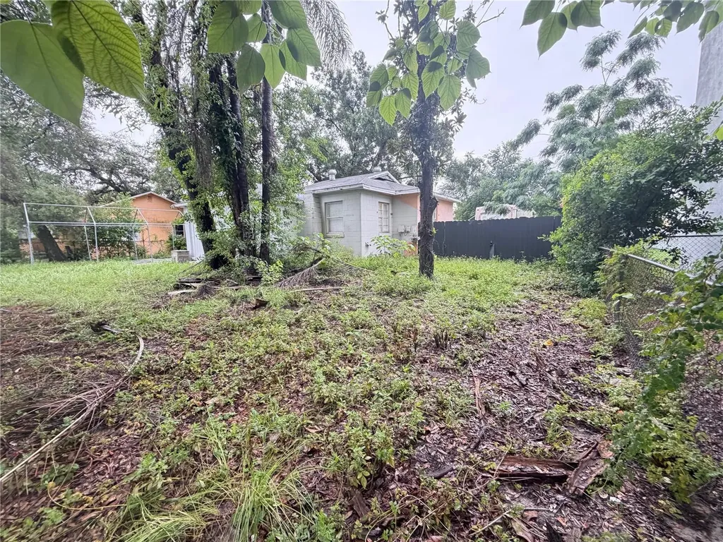 1011 E 108th Avenue Tampa FL 33612