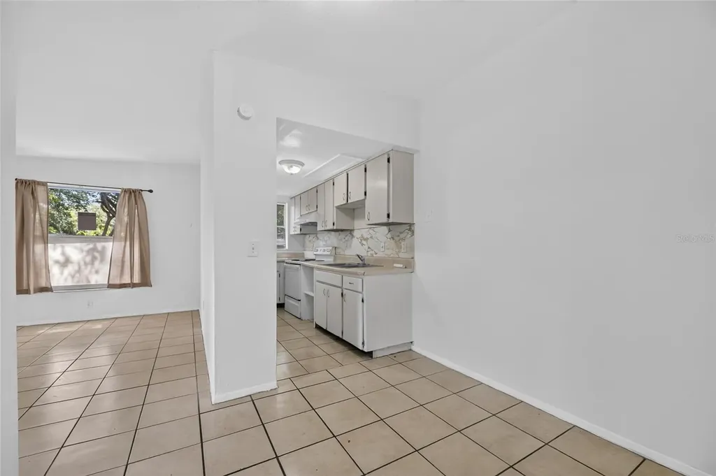 8726 & 8728 N 48th Street Tampa FL 33617