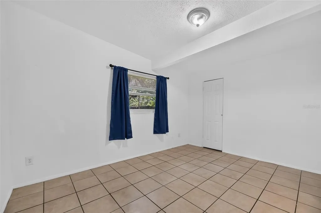 8726 & 8728 N 48th Street Tampa FL 33617