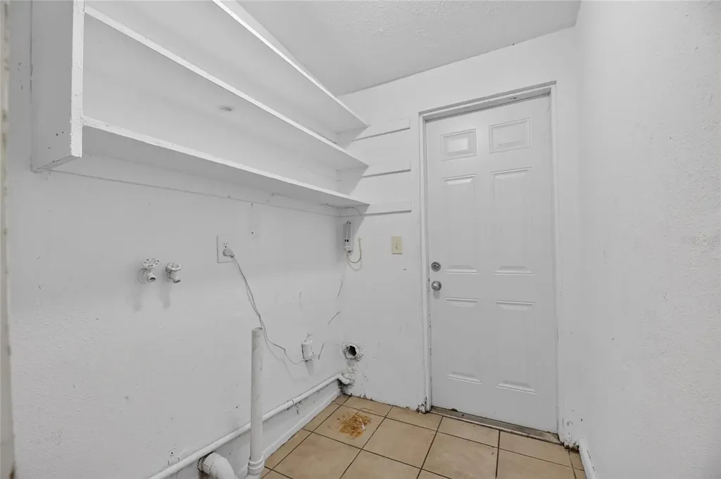 8726 & 8728 N 48th Street Tampa FL 33617