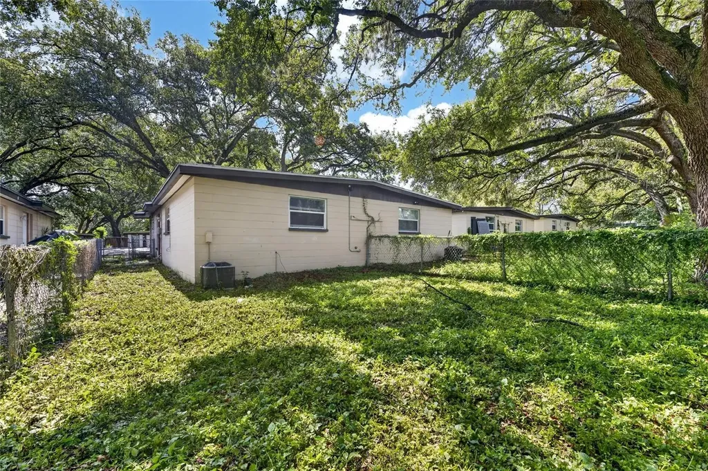 8726 & 8728 N 48th Street Tampa FL 33617