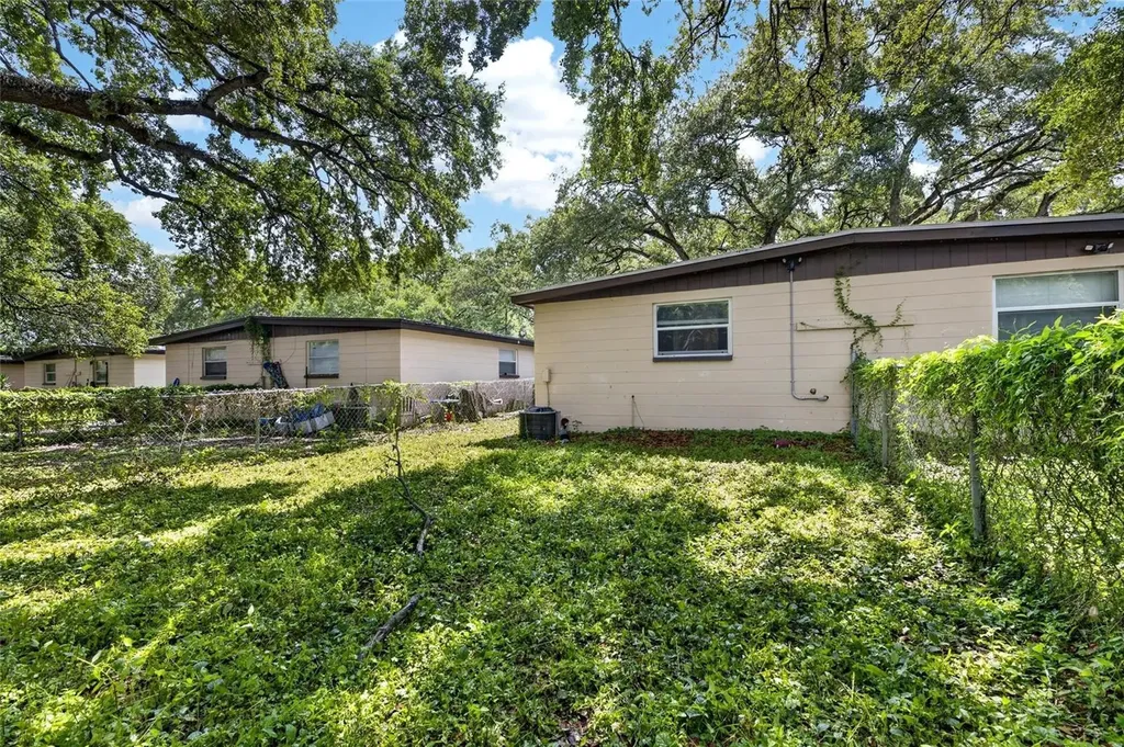 8726 & 8728 N 48th Street Tampa FL 33617