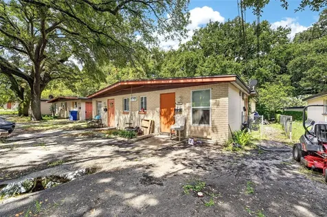 8726 & 8728 N 48th Street Tampa FL 33617