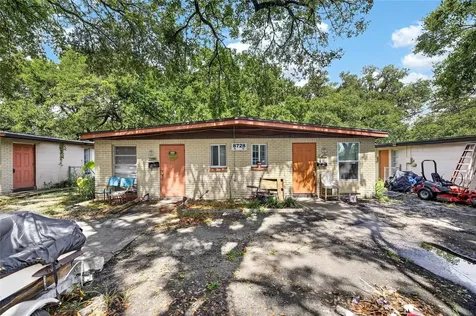 8726 & 8728 N 48th Street Tampa FL 33617