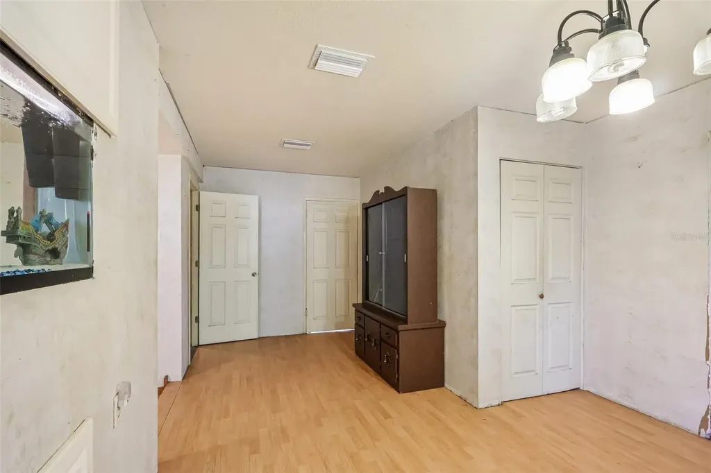 2315 Edgewater Avenue Leesburg FL 34748