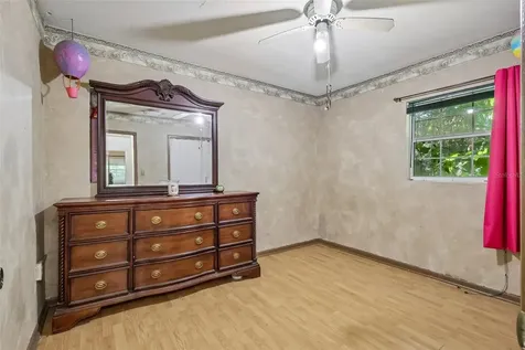 2315 Edgewater Avenue Leesburg FL 34748
