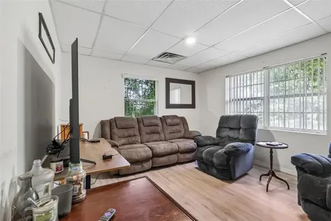 2315 Edgewater Avenue Leesburg FL 34748