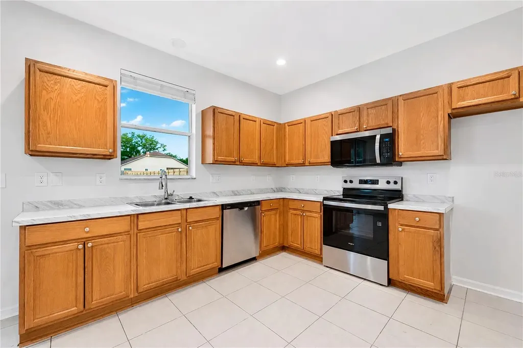 11228 Madison Park Drive Tampa FL 33625
