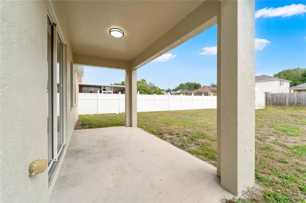 11228 Madison Park Drive Tampa FL 33625