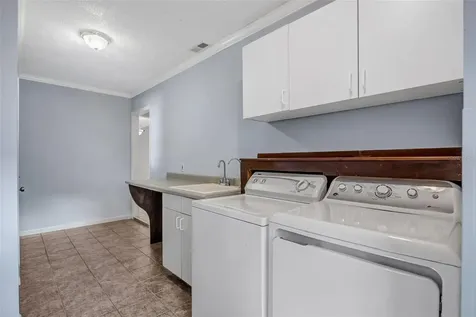 4608 Southbreeze Drive Tampa FL 33624
