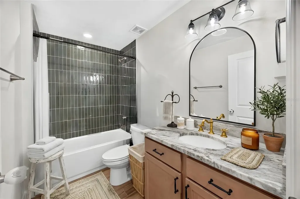 10240 NW 7th Terrace Branford FL 32008