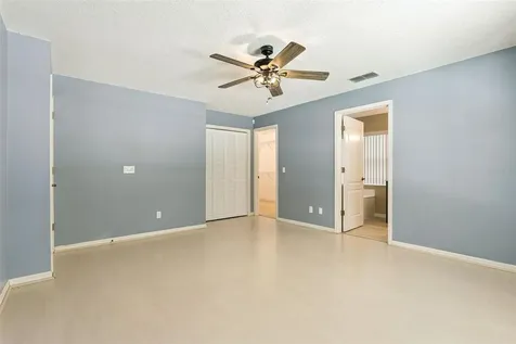 1000 N Lake Claire Circle Oviedo FL 32765