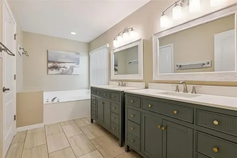 1000 N Lake Claire Circle Oviedo FL 32765
