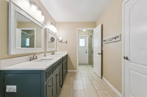 1000 N Lake Claire Circle Oviedo FL 32765