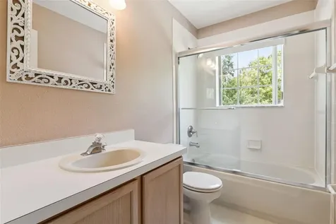1000 N Lake Claire Circle Oviedo FL 32765