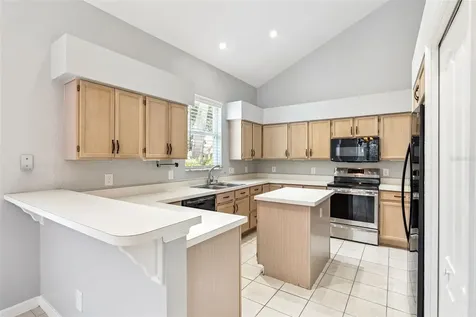 1000 N Lake Claire Circle Oviedo FL 32765